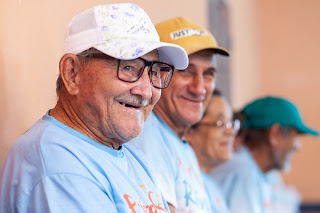 Explorando a Alegria do Carnaval: Encontros Vibrantes com os Idosos do Projeto Reviver